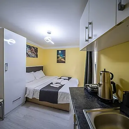 Cihangir Hotel *